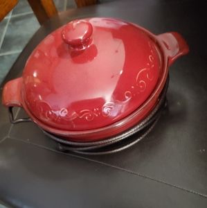 Tastefully Simple ceramic  lidded croc